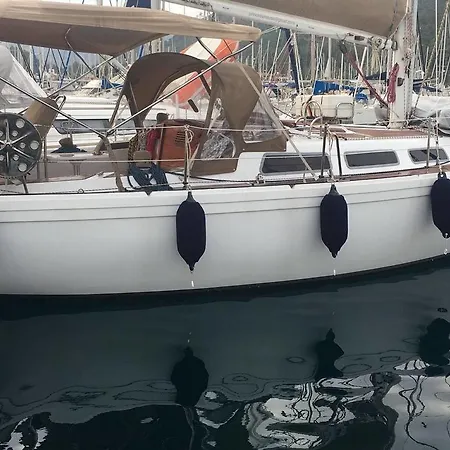 보트호텔 Sailboat